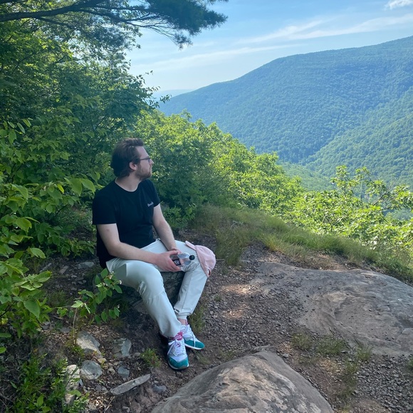 Meet your Posher, Misha - Picture 2 of 3